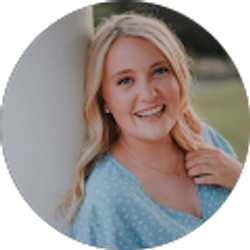 Profile photo of Shelby Diniz