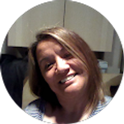 Profile photo of Julia Gallegos