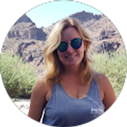 Profile photo of Crazy Chicken lady