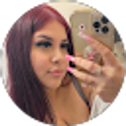 Profile photo of Dessirae Flores