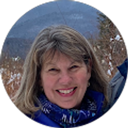 Profile photo of Carolyn Hemingway