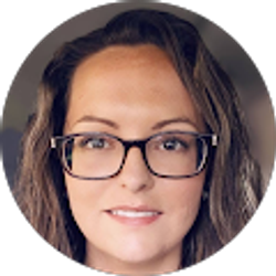 Profile photo of Lauren Lynch