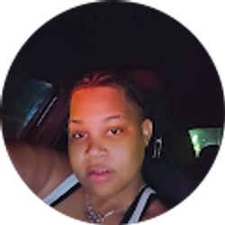 Profile photo of Yasmine Mickel