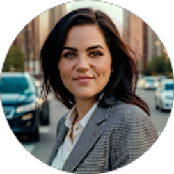 Profile photo of Nikki Lazaran