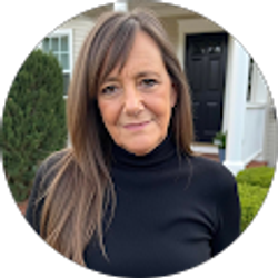 Profile photo of Lynette Cameron