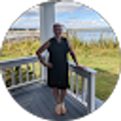 Profile photo of Dawn Gale