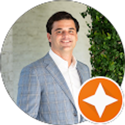 Profile photo of Ian Thomas