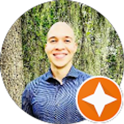 Profile photo of Oliver Castro