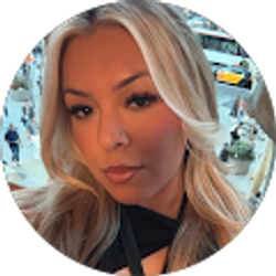 Profile photo of Michelle Mondragón