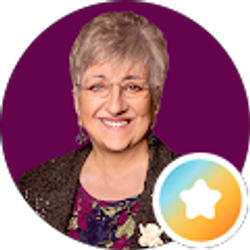 Profile photo of Helen Skaleris - Realtor