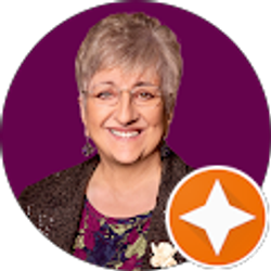 Profile photo of Helen Skaleris - Realtor