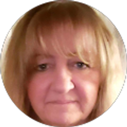 Profile photo of Suzie Watt