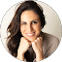 Profile photo of Elizabeth Caponigro