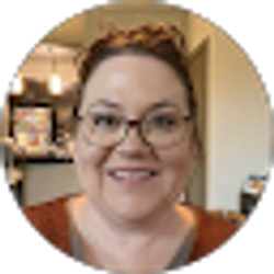 Profile photo of Lindsey Borders