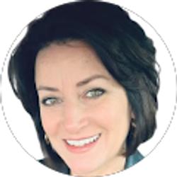 Profile photo of Theresa Laurenzano