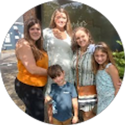 Profile photo of Denise Long