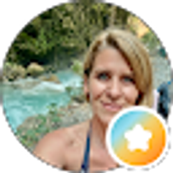 Profile photo of Carrie Roberts