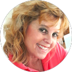 Profile photo of Tracie Via