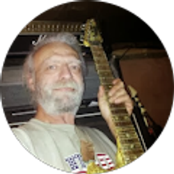 Profile photo of Dennis Phipps