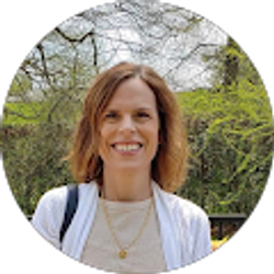 Profile photo of Laura Dennis