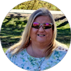 Profile photo of Victoria Peterson