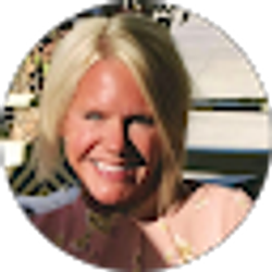 Profile photo of kirstin currie