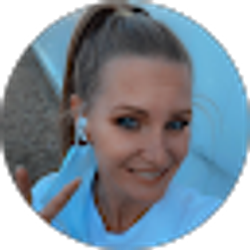 Profile photo of Rebecca Dyer