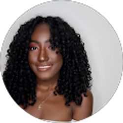 Profile photo of Gabrielle Bismarck