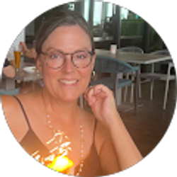 Profile photo of Lourie Azeglio