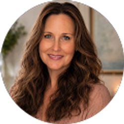Profile photo of Kim Fowler