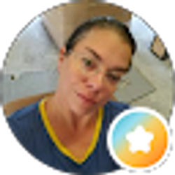 Profile photo of Leigh Humen