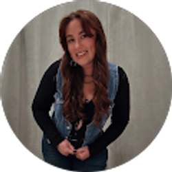 Profile photo of Sara Presley