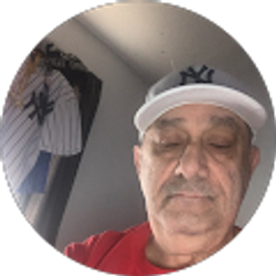 Profile photo of Esmeraldo Hernandez