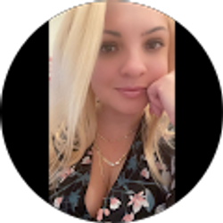 Profile photo of Lydia leon