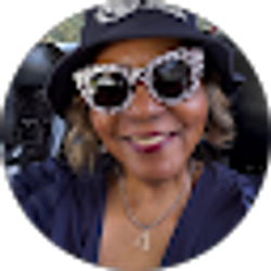 Profile photo of Marilyn Arnold