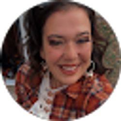 Profile photo of amanda skoriuchow
