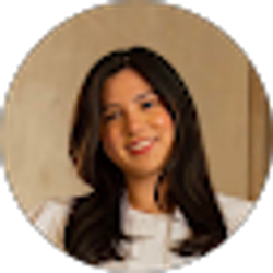 Profile photo of Victoria Benavides