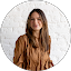 Profile photo of Sarah Winn