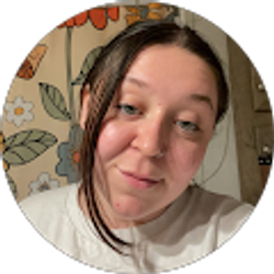 Profile photo of Zoe Dailey