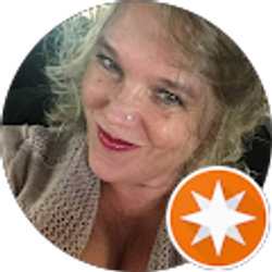 Profile photo of Living my homemade life /Scrumptious Herban Chef