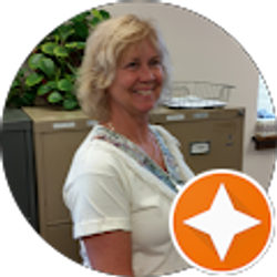 Profile photo of Kelly Laird