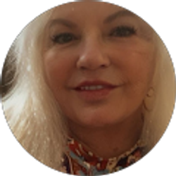 Profile photo of Mary Leonard