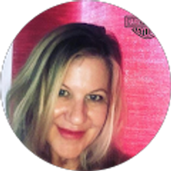 Profile photo of Laura Bernal