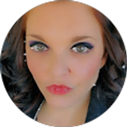 Profile photo of Stephanie Spar