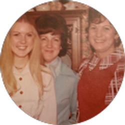 Profile photo of Julie Willis