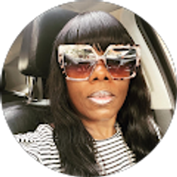 Profile photo of Stephanie Hart