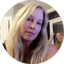 Profile photo of Deborah Vinje