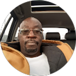 Profile photo of Robert Thomas Jr.