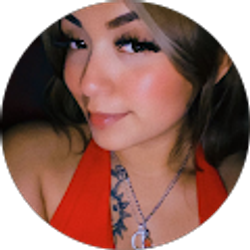 Profile photo of Evie Tamayo