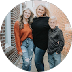 Profile photo of Christy Robertson